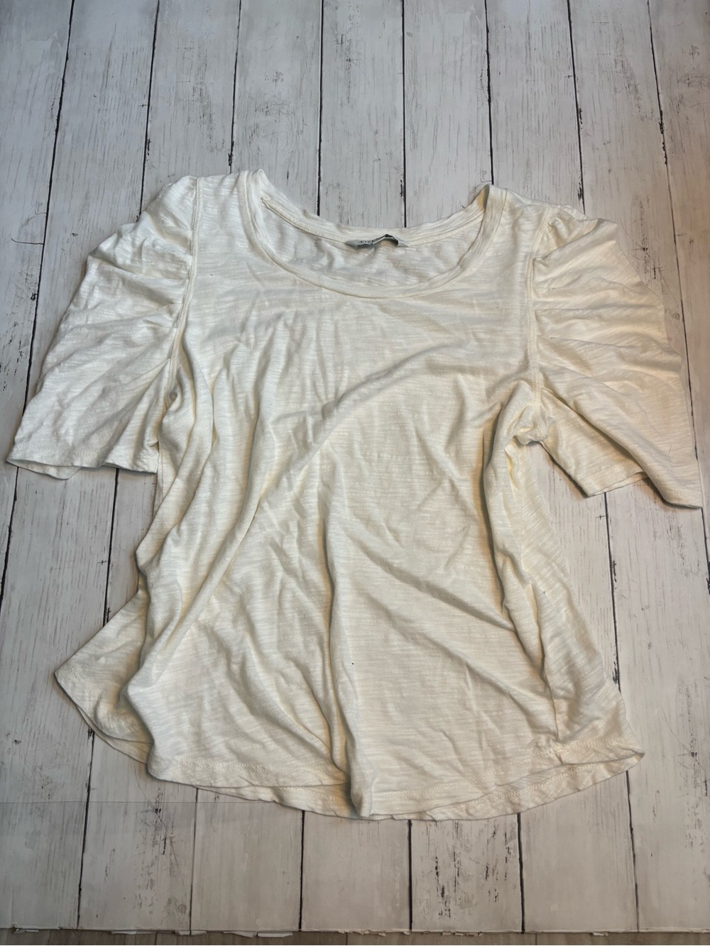 Liverpool Cream Short-Sleeve Scoop Neck Tee